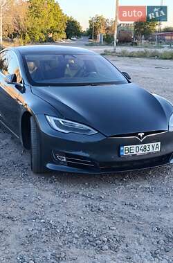 Лифтбек Tesla Model S 2016 в Вознесенске