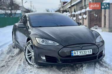 Tesla Model S  2014