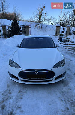 Tesla Model S  2016