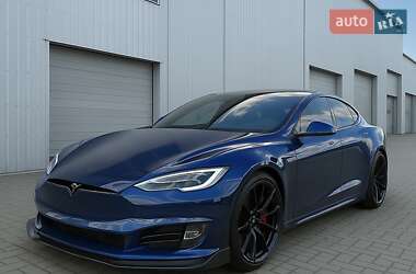Tesla Model S  2016