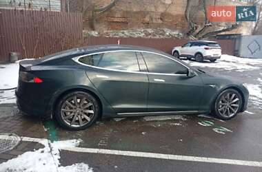 Tesla Model S 2013