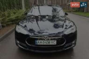 Tesla Model S 2013