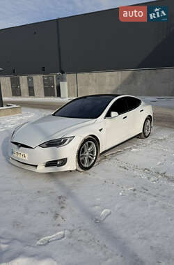 Tesla Model S  2015