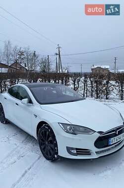 Tesla Model S  2013