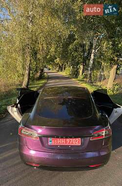 Ліфтбек Tesla Model S 2016 в Луцьку