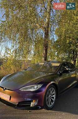 Ліфтбек Tesla Model S 2016 в Луцьку