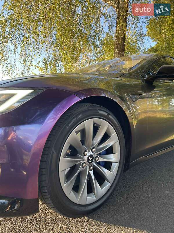 Ліфтбек Tesla Model S 2016 в Луцьку