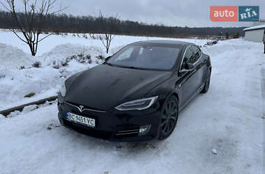 Tesla Model S  2016