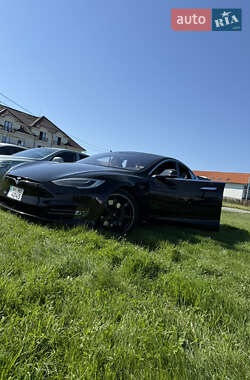 Tesla Model S  2016