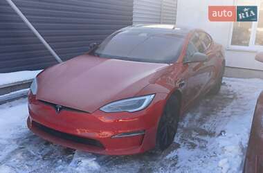Tesla Model S  2021