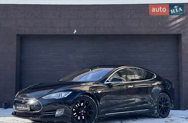 Tesla Model S 2014