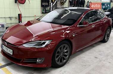 Tesla Model S  2019