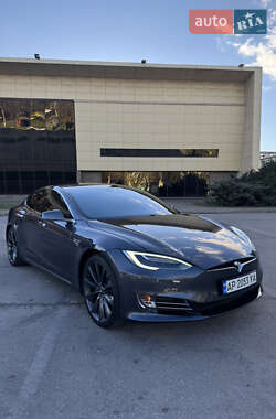Tesla Model S  2016