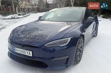 Tesla Model S  2021