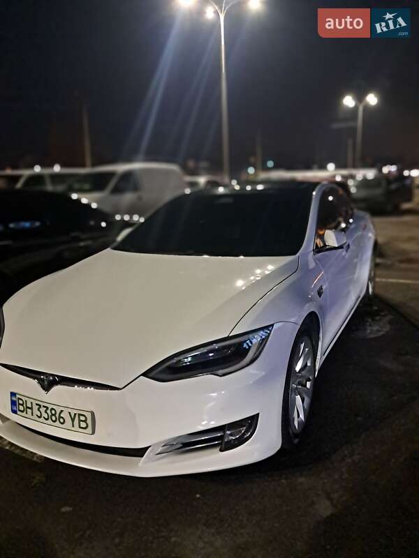 Ліфтбек Tesla Model S 2019 в Одесі фото Ліфтбек Tesla Model S 2019 в Одесі