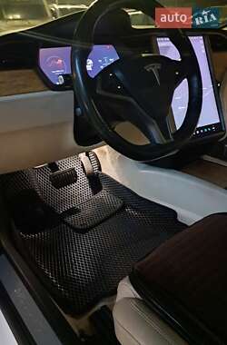 Ліфтбек Tesla Model S 2019 в Одесі фото 16 Ліфтбек Tesla Model S 2019 в Одесі