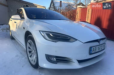 Tesla Model S 2016