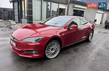 Tesla Model S 2013