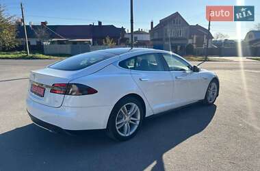 Tesla Model S 2014