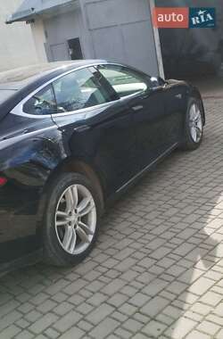 Tesla Model S  2014