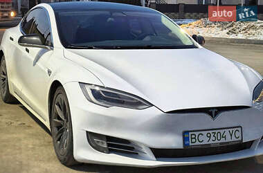 Tesla Model S  2016