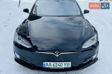 Tesla Model S 2014