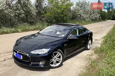 Tesla Model S  2014