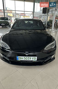Tesla Model S  2018