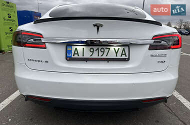 Tesla Model S  2015