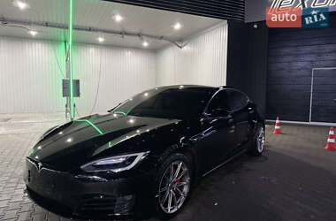 Tesla Model S  2016