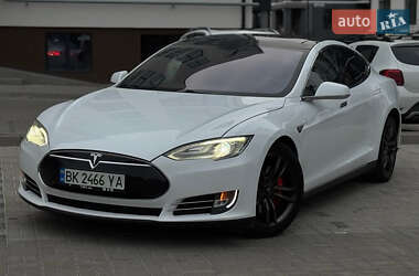 Tesla Model S 2013