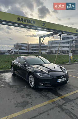 Tesla Model S  2018