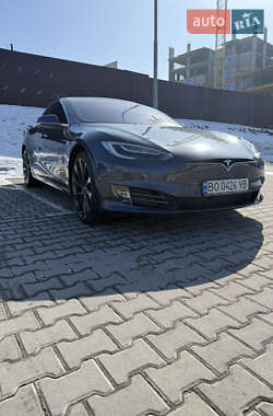 Tesla Model S  2019