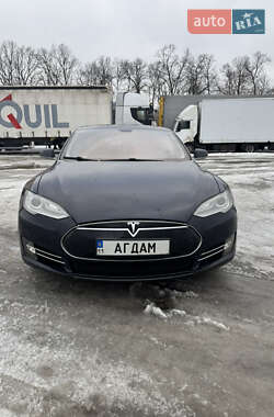 Tesla Model S 2013