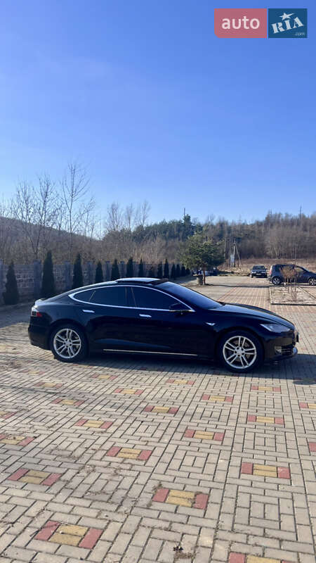 Ліфтбек Tesla Model S 2014 в Ужгороді
