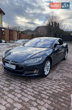 Tesla Model S  2015