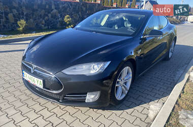 Tesla Model S  2015