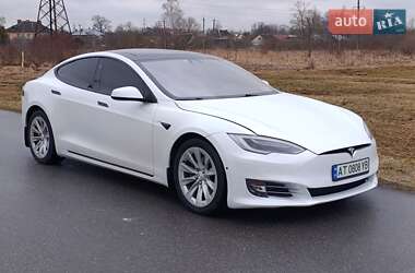 Tesla Model S  2018
