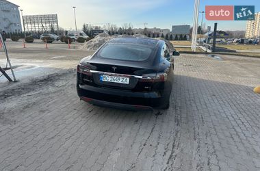 Лифтбек Tesla Model S 2015 в Львове