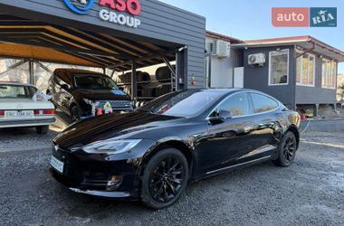 Tesla Model S  2018