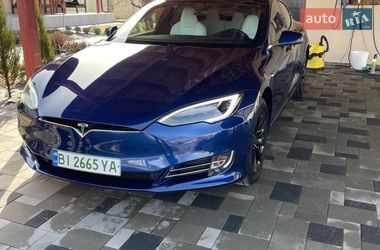 Tesla Model S  2019
