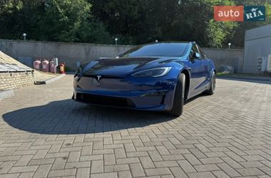 Tesla Model S  2022