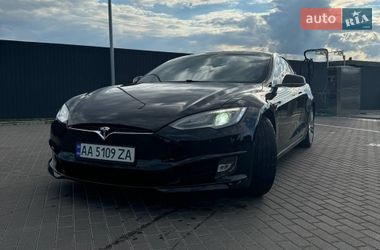 Tesla Model S  2015