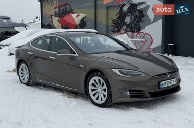 Tesla Model S  2016