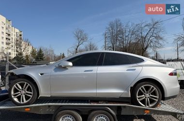 Tesla Model S  2014