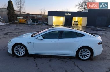 Tesla Model S  2016