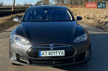 Tesla Model S  2015