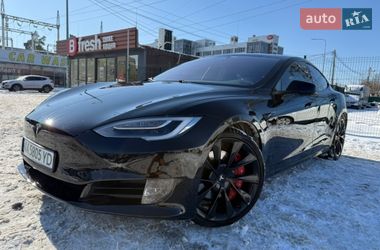 Tesla Model S 2018