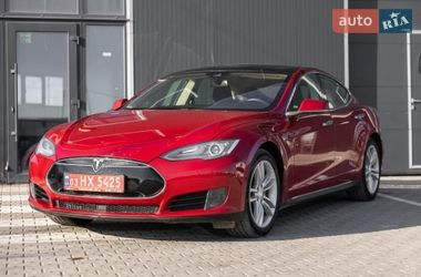 Tesla Model S  2015