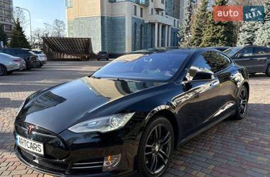 Tesla Model S  2015